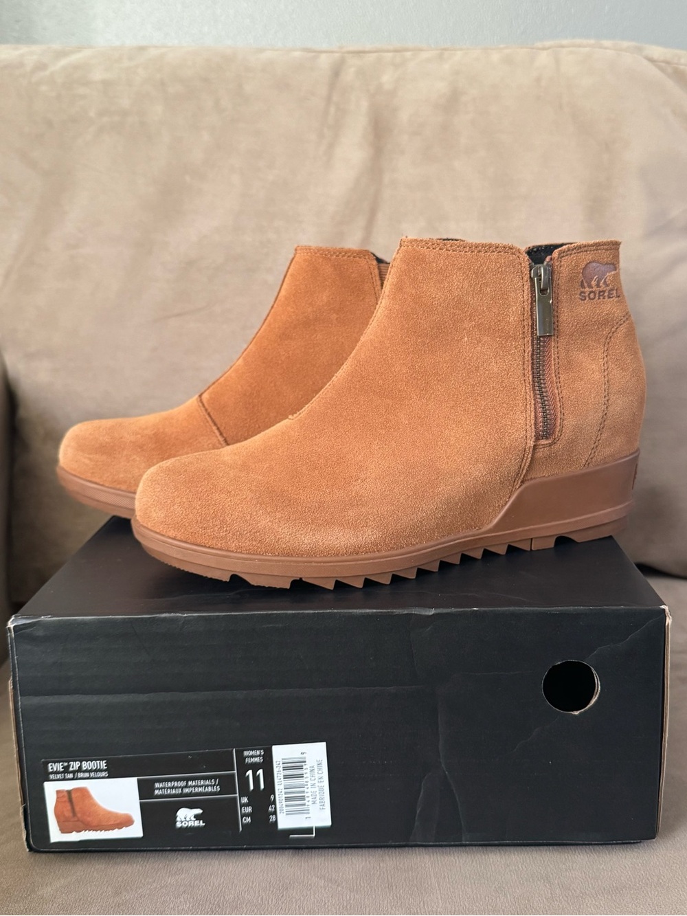 Sorel Women’s Evie Zip Wedge Bootie, Size 11